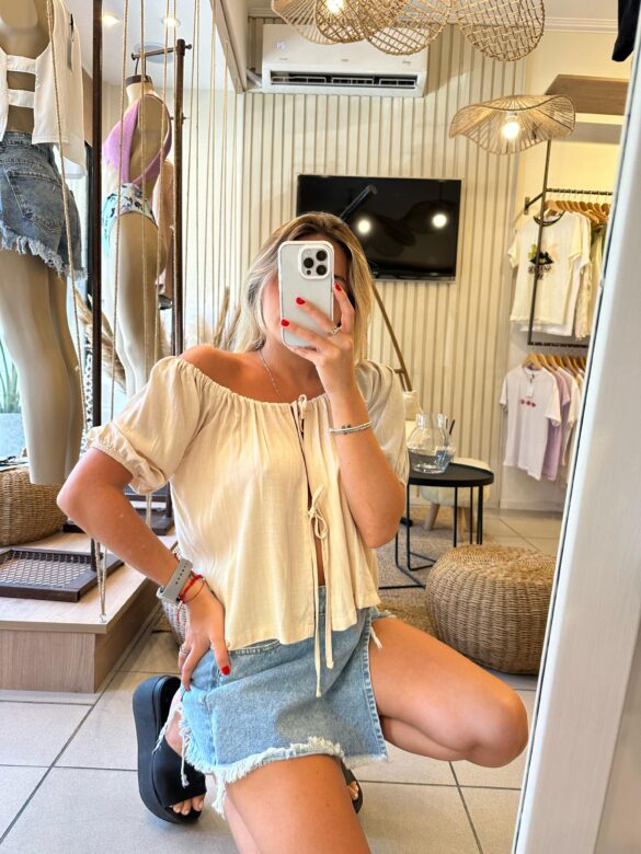 Blusa Flor beige