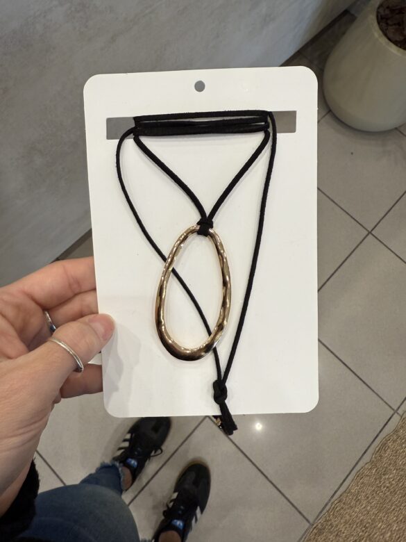 Chocker gota Negro