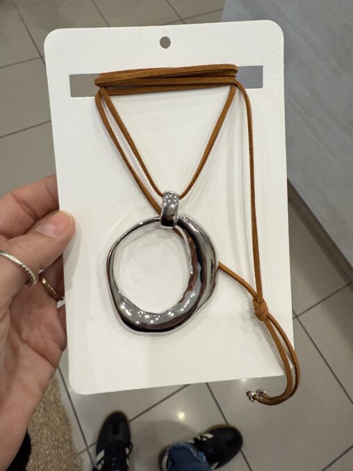 Chocker irregular marrón
