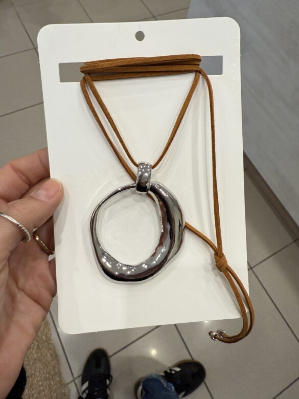 Chocker irregular marrón