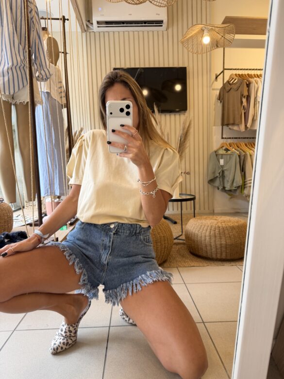 Remera Prin Amarilla