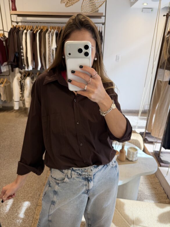 Camisa básica chocolate
